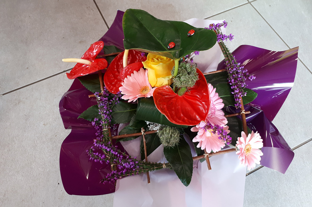 Composition florale Chalosse, Composition florale Pays Tarusate, Composition florale Tartas, Deuil Chalosse, Deuil Pays Tarusate, Deuil Tartas, Fleuriste Chalosse, Fleuriste Pays Tarusate, Fleuriste Tartas, Livraison fleur Chalosse, Livraison fleur Pays Tarusate, Livraison fleur Tartas, Mariage Chalosse, Mariage Pays Tarusate, Mariage Tartas